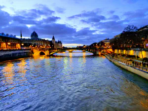 Paris sunset by the seine